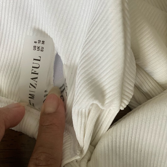 Swimsuit - Picture 4 of 4